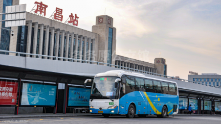 KHN181A0 南昌公交 181路 赣AE6356 JXK6115CPHEVN