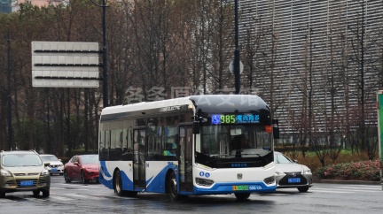 PVG985A3 浦东公交 985路 沪A51532D SWB6109BEV36(iEV10)