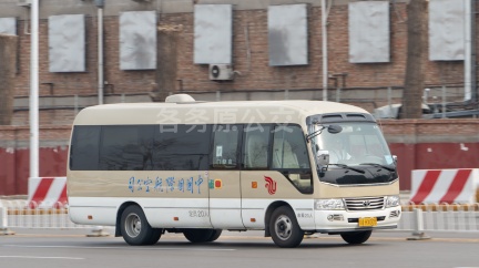 中国国航 京AHX005 SCT6705GRB53LEXB(柯斯达)