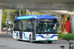 济南公交 暂停服务 鲁A05897D BYD6102B2EV2