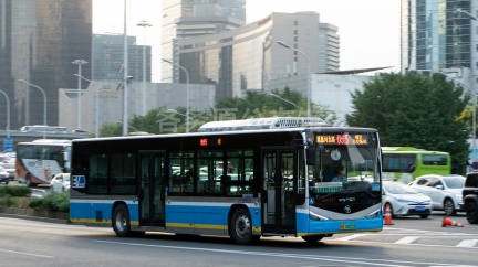 北京公交 快速直达专线5路 京A00053D BJ6129EVCA-N1