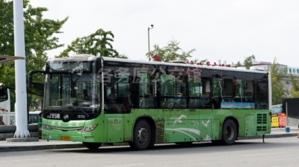 丹东公交 205路 辽F25597 DD6109PHEV1N