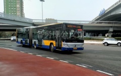 北京公交 92路 京AW8957 BJ6160C6CCD