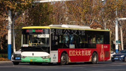 胶州巴士 3012路 鲁B00065F JS6108GHEVC17