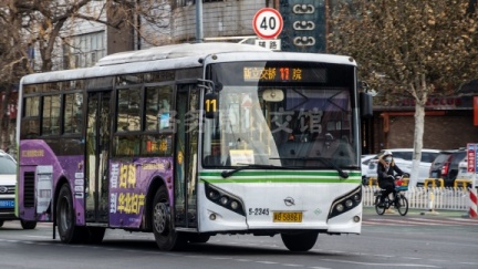 唐山公交 11路 冀B58861 SK6107NG1E5