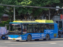 城建公交 3路 桂D69468 SLK6109UDHEVZ