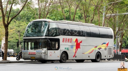 湛汽集团 湛江-广州 粤G46120 JNP6127FE