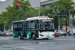 久事公交巴士四公司 624路 沪A04145D SXC6860GBEV1