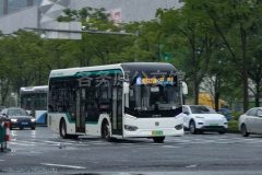 久事公交巴士四公司 浦东121路 沪A58305D SWB6109BEV98G