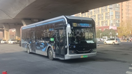 郑州公交 B3路 豫A09675D ZK6126BEVG5M